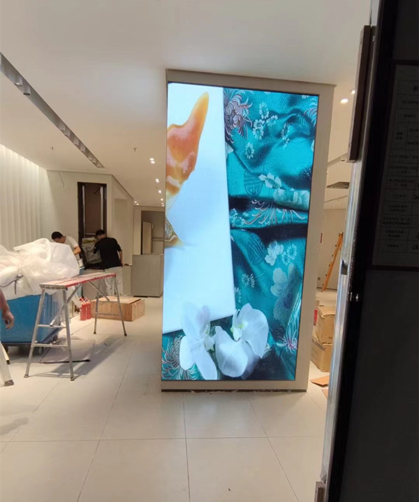 当雄商场门店转角LED显示屏